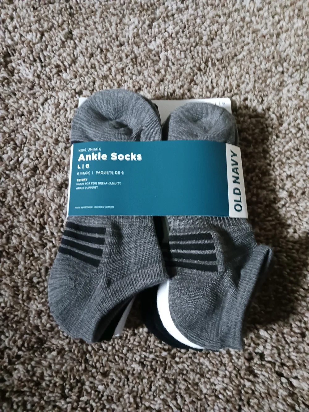 NWT Old Navy Boy's Athletic Ankle Socks - 6 Pack  Large (3Y-5Y)